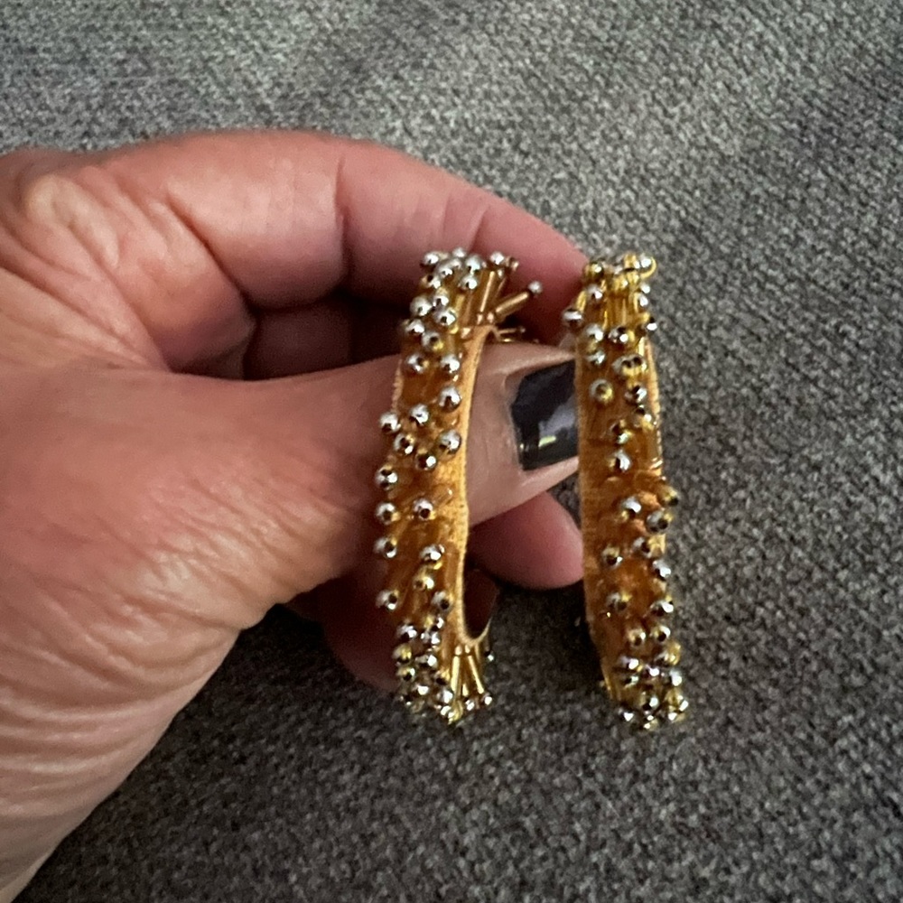 CHICOS gold tone earrings
